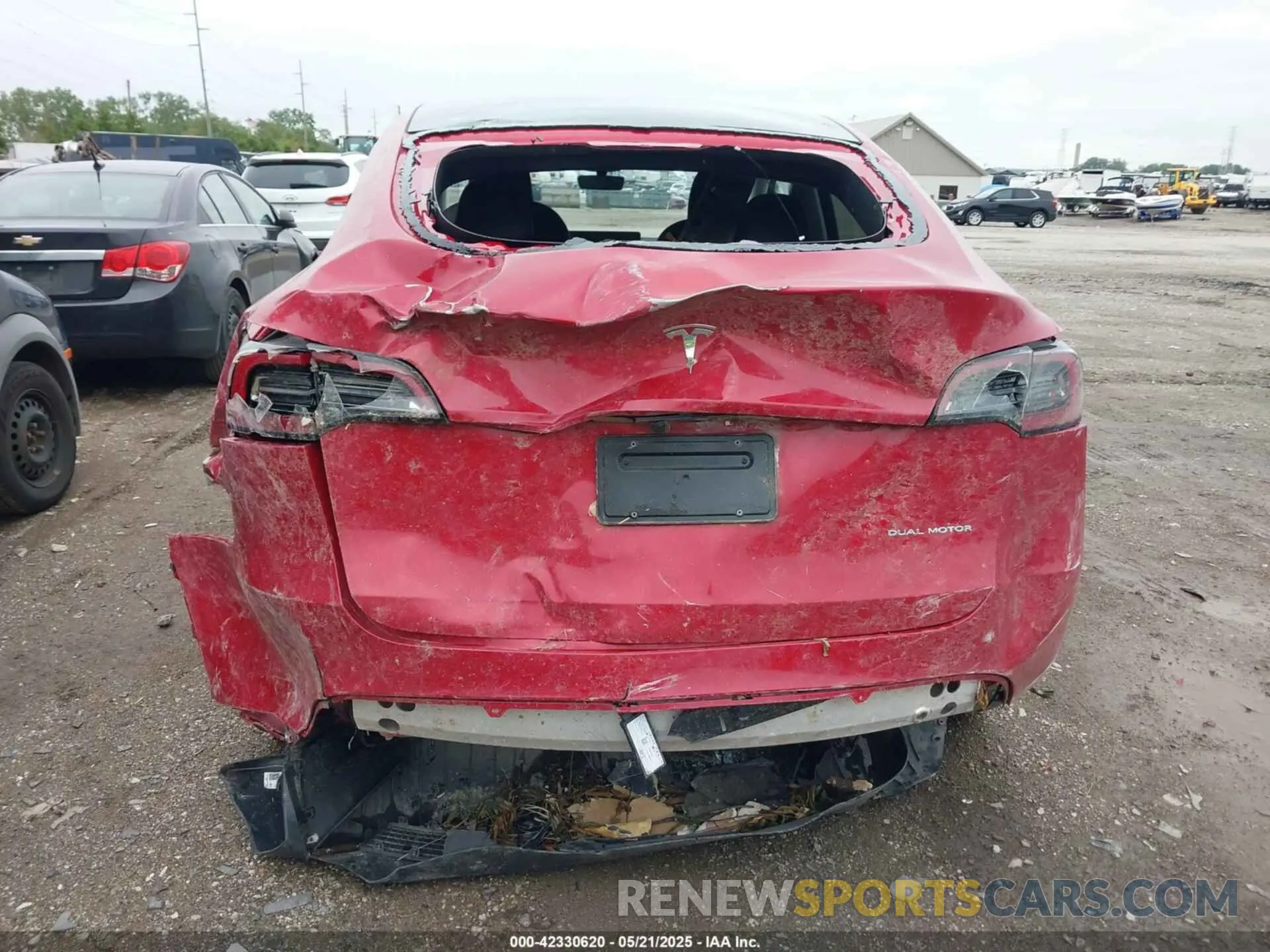 16 Photograph of a damaged car 7SAYGDEE2PF859115 TESLA MODEL Y 2023