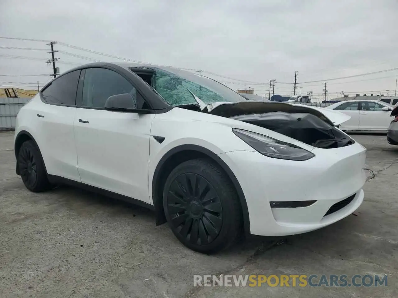 4 Photograph of a damaged car 7SAYGDEE2PF860135 TESLA MODEL Y 2023