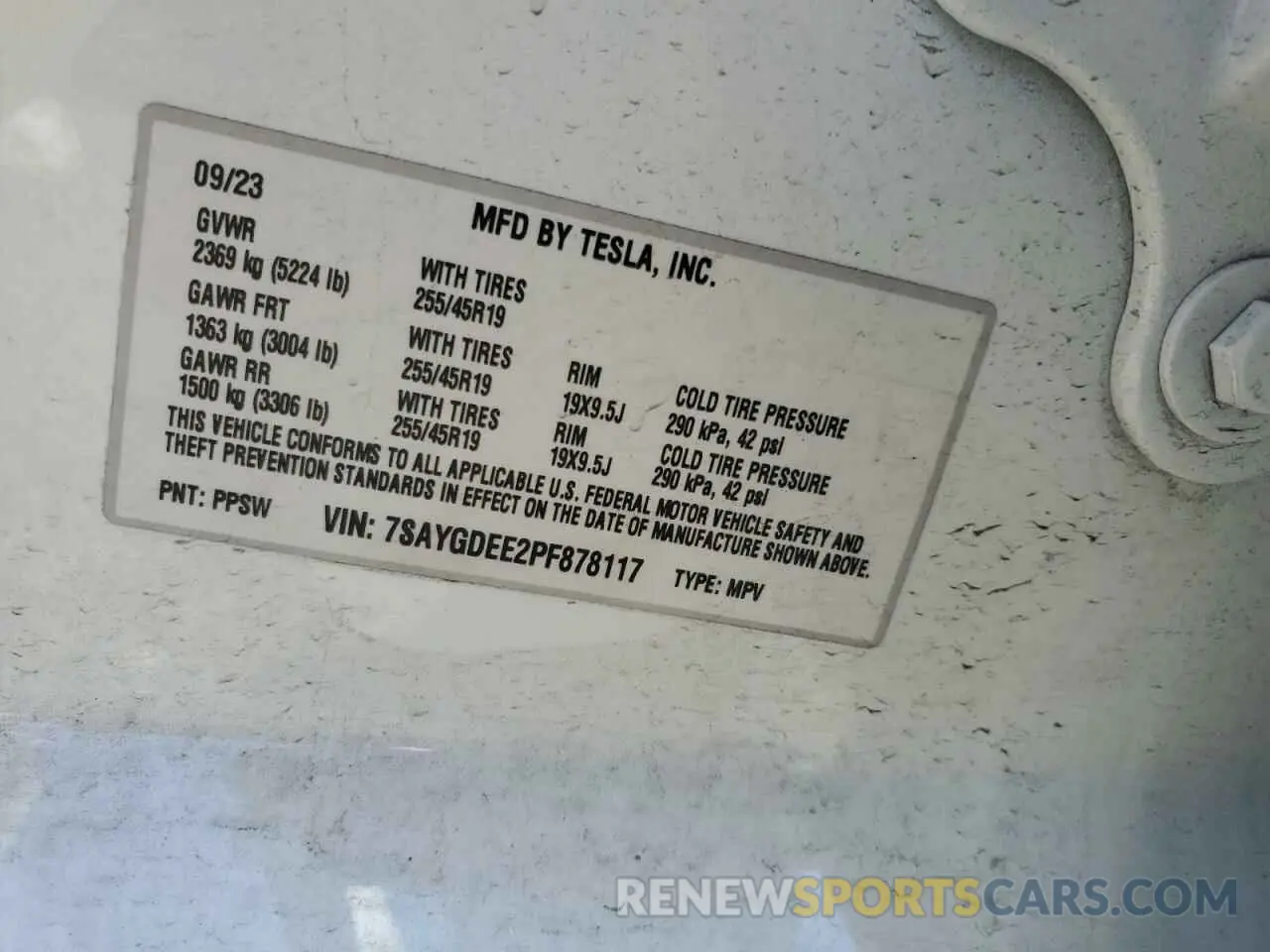 15 Photograph of a damaged car 7SAYGDEE2PF878117 TESLA MODEL Y 2023