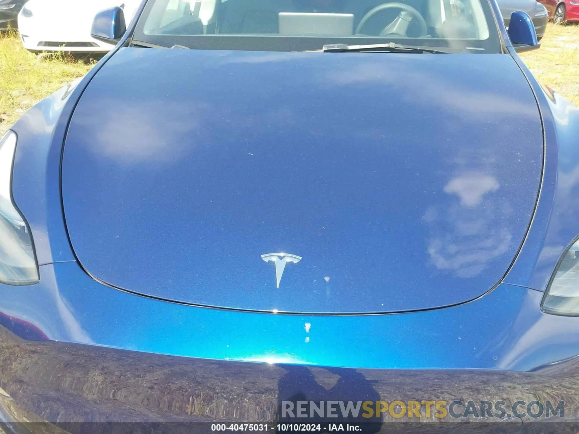 10 Photograph of a damaged car 7SAYGDEE2PF883334 TESLA MODEL Y 2023