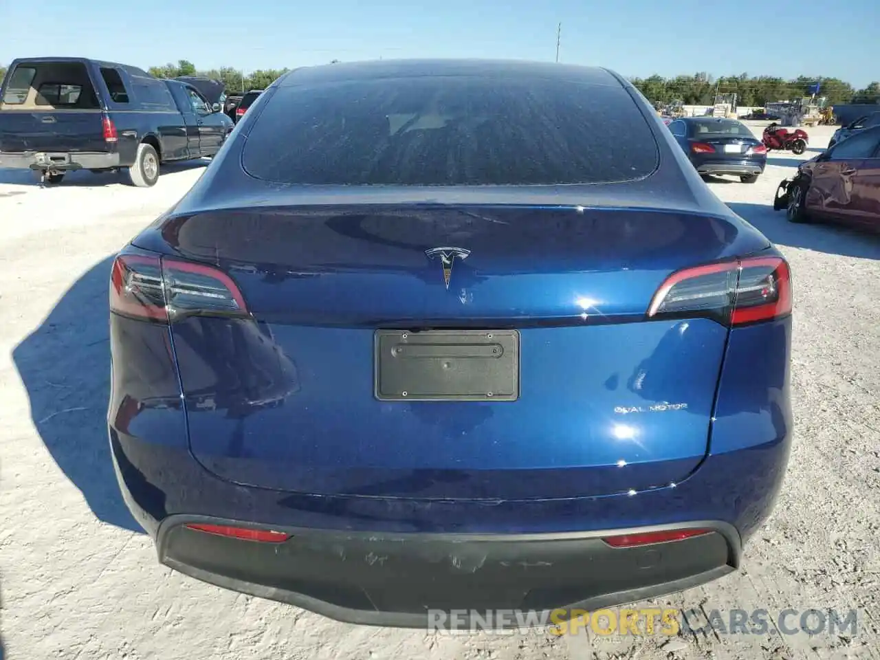 6 Photograph of a damaged car 7SAYGDEE2PF888520 TESLA MODEL Y 2023