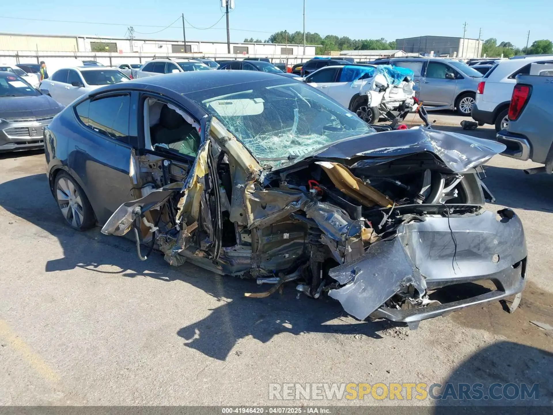 1 Photograph of a damaged car 7SAYGDEE2PF889117 TESLA MODEL Y 2023