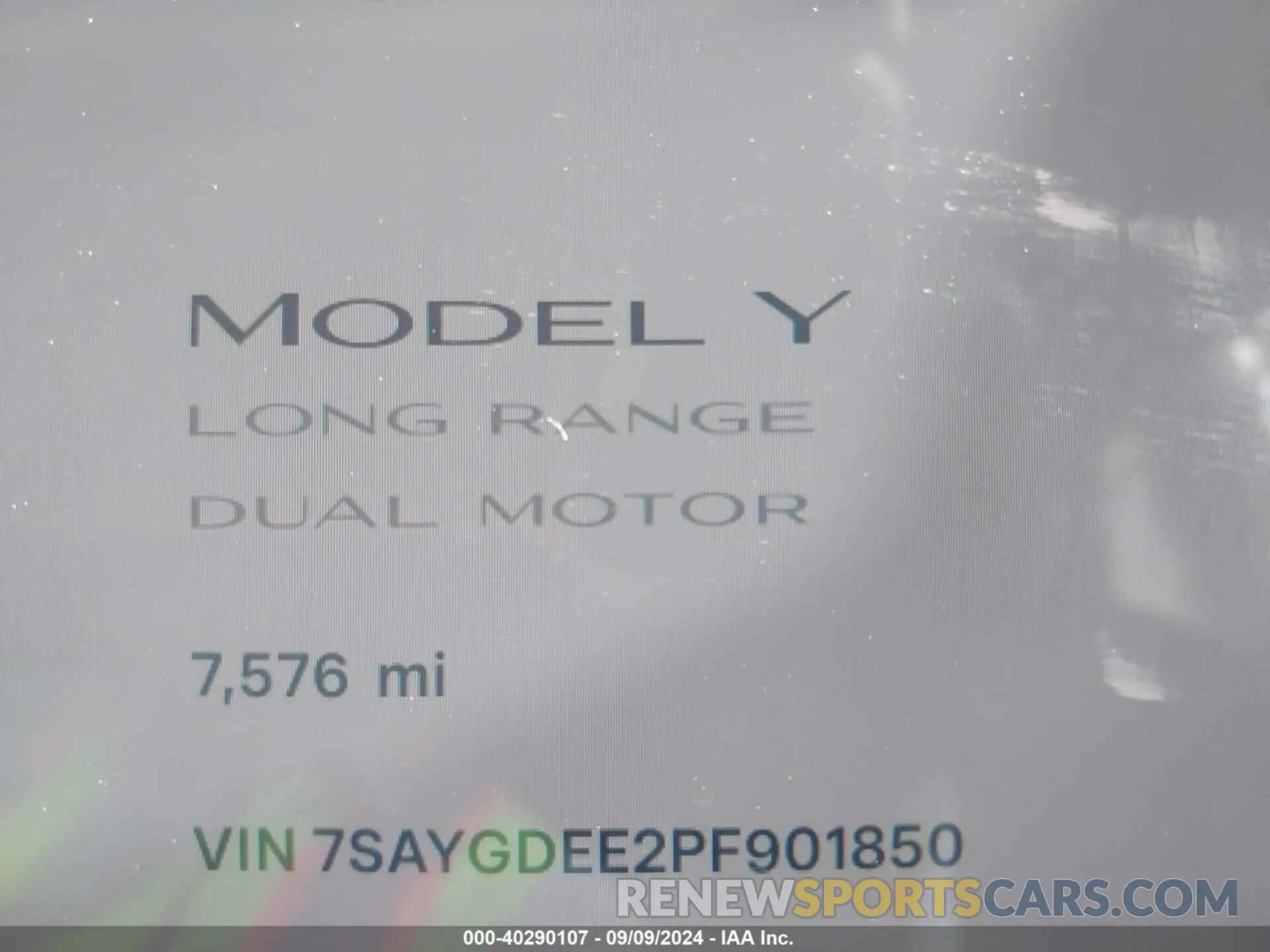 16 Photograph of a damaged car 7SAYGDEE2PF901850 TESLA MODEL Y 2023