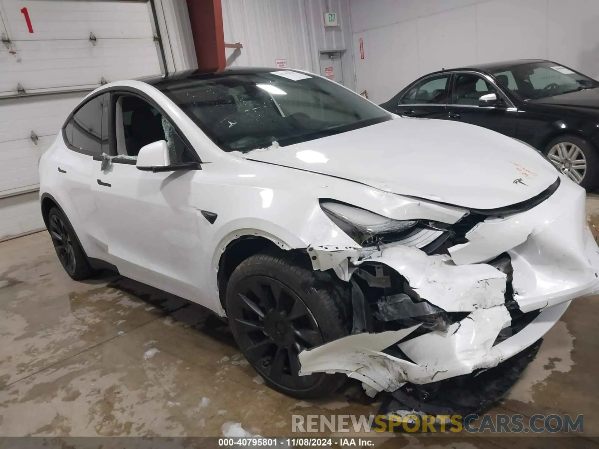 12 Photograph of a damaged car 7SAYGDEE2PF908183 TESLA MODEL Y 2023