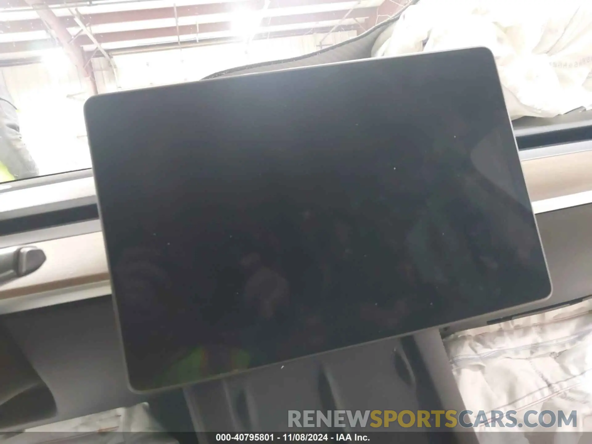 7 Photograph of a damaged car 7SAYGDEE2PF908183 TESLA MODEL Y 2023