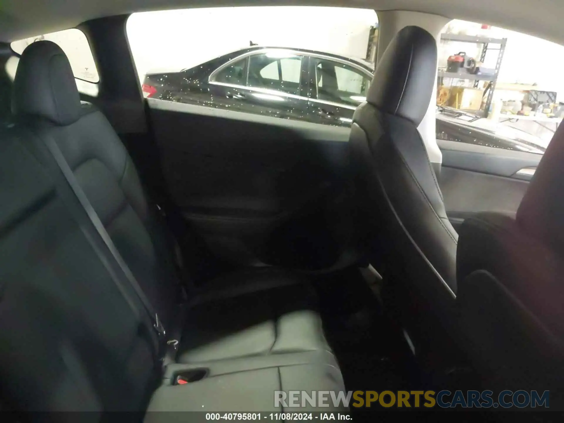 8 Photograph of a damaged car 7SAYGDEE2PF908183 TESLA MODEL Y 2023