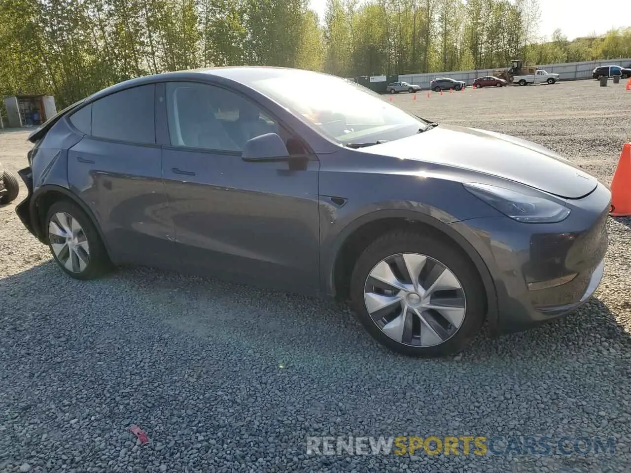 4 Photograph of a damaged car 7SAYGDEE2PF912797 TESLA MODEL Y 2023