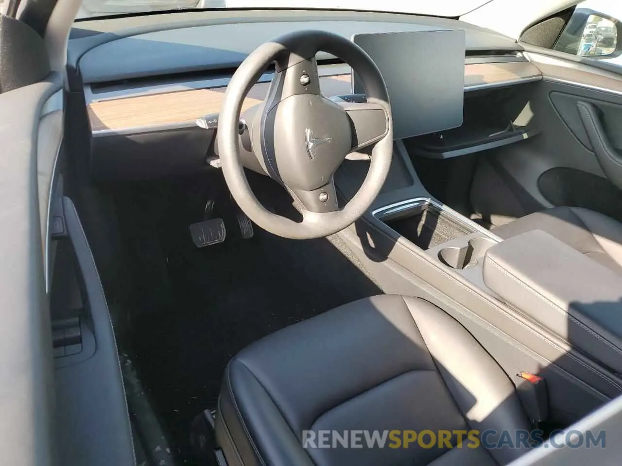 8 Photograph of a damaged car 7SAYGDEE2PF912797 TESLA MODEL Y 2023