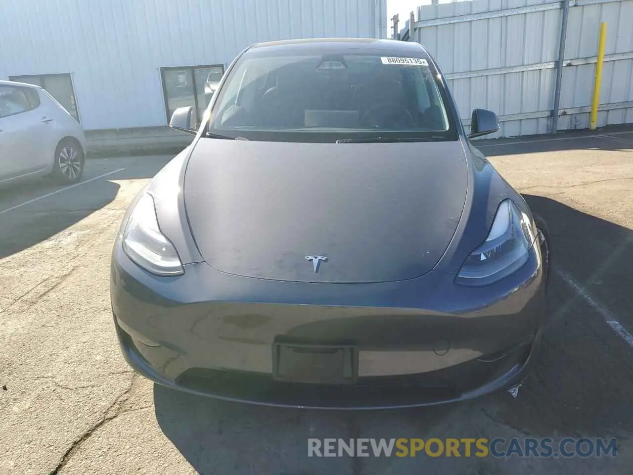5 Photograph of a damaged car 7SAYGDEE2PF914369 TESLA MODEL Y 2023