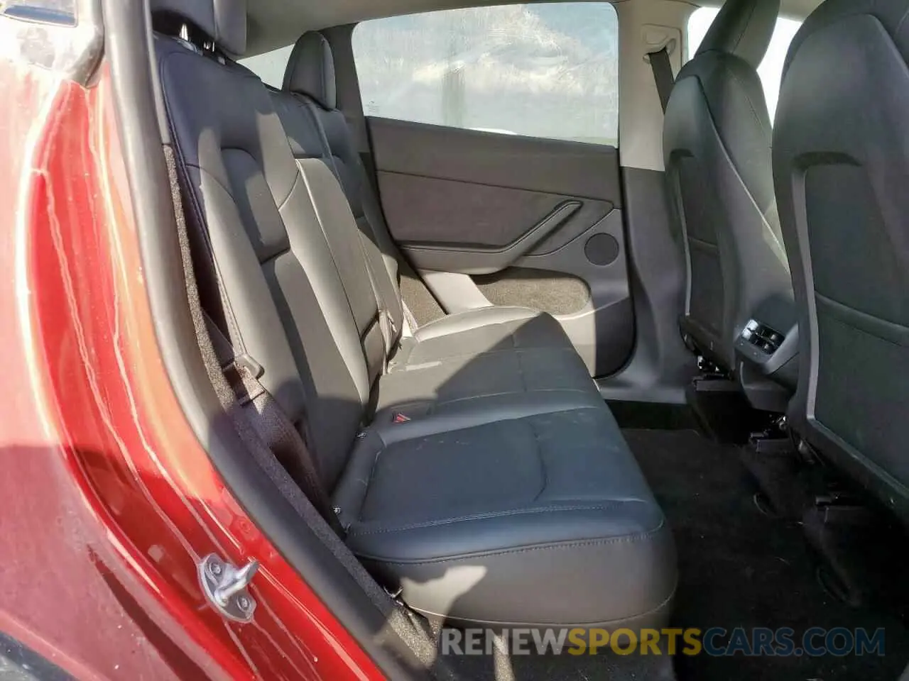 11 Photograph of a damaged car 7SAYGDEE3PA028462 TESLA MODEL Y 2023
