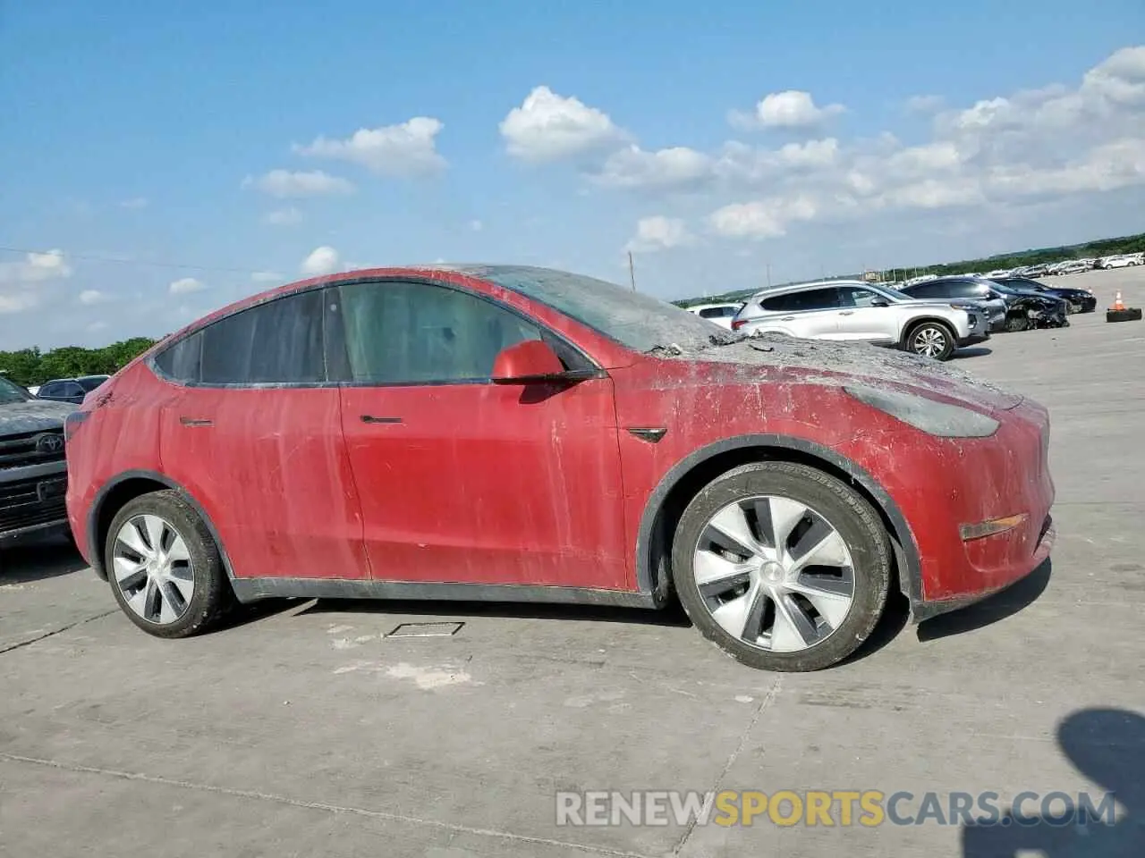 4 Photograph of a damaged car 7SAYGDEE3PA028462 TESLA MODEL Y 2023