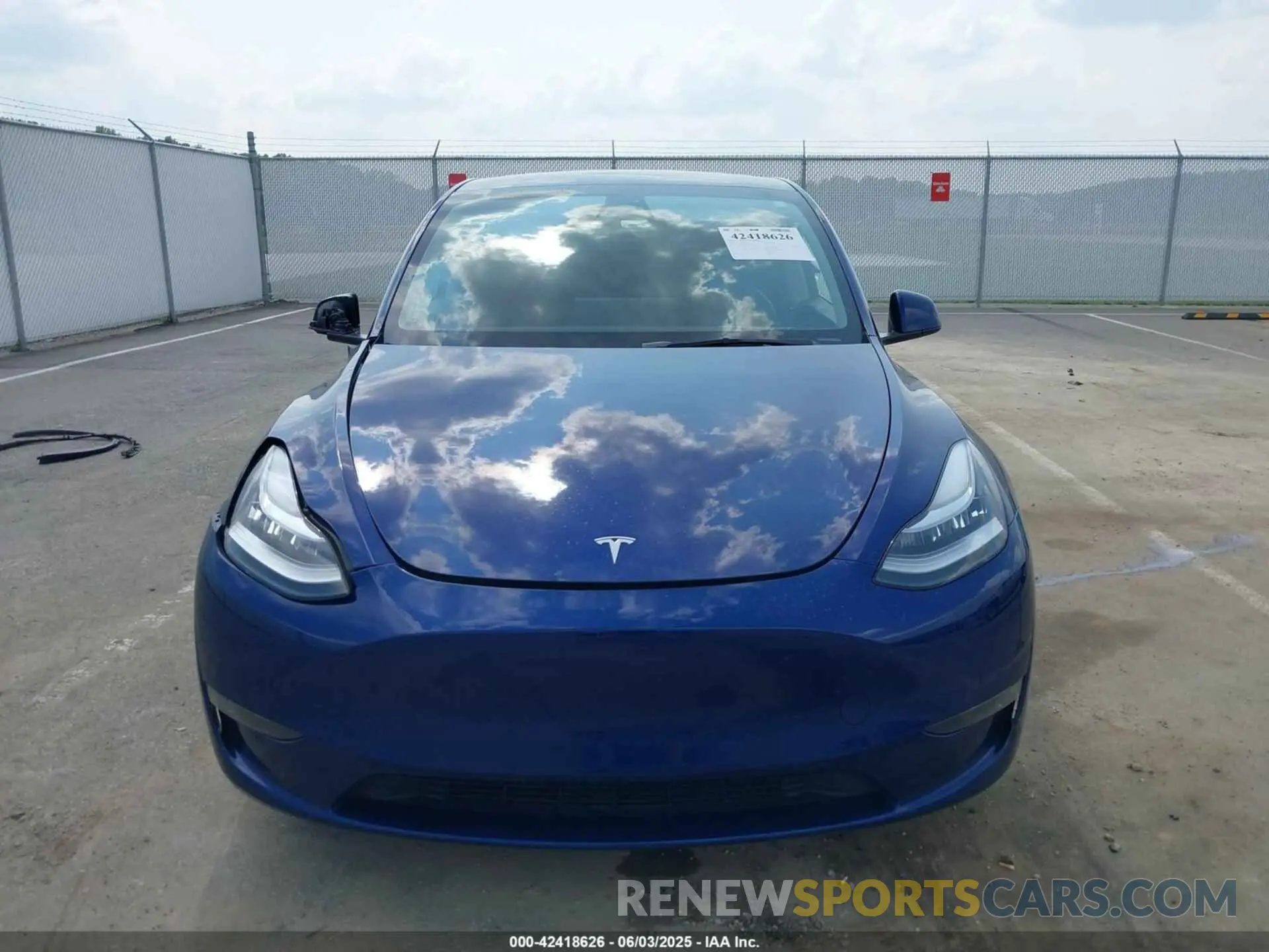 13 Photograph of a damaged car 7SAYGDEE3PA029417 TESLA MODEL Y 2023