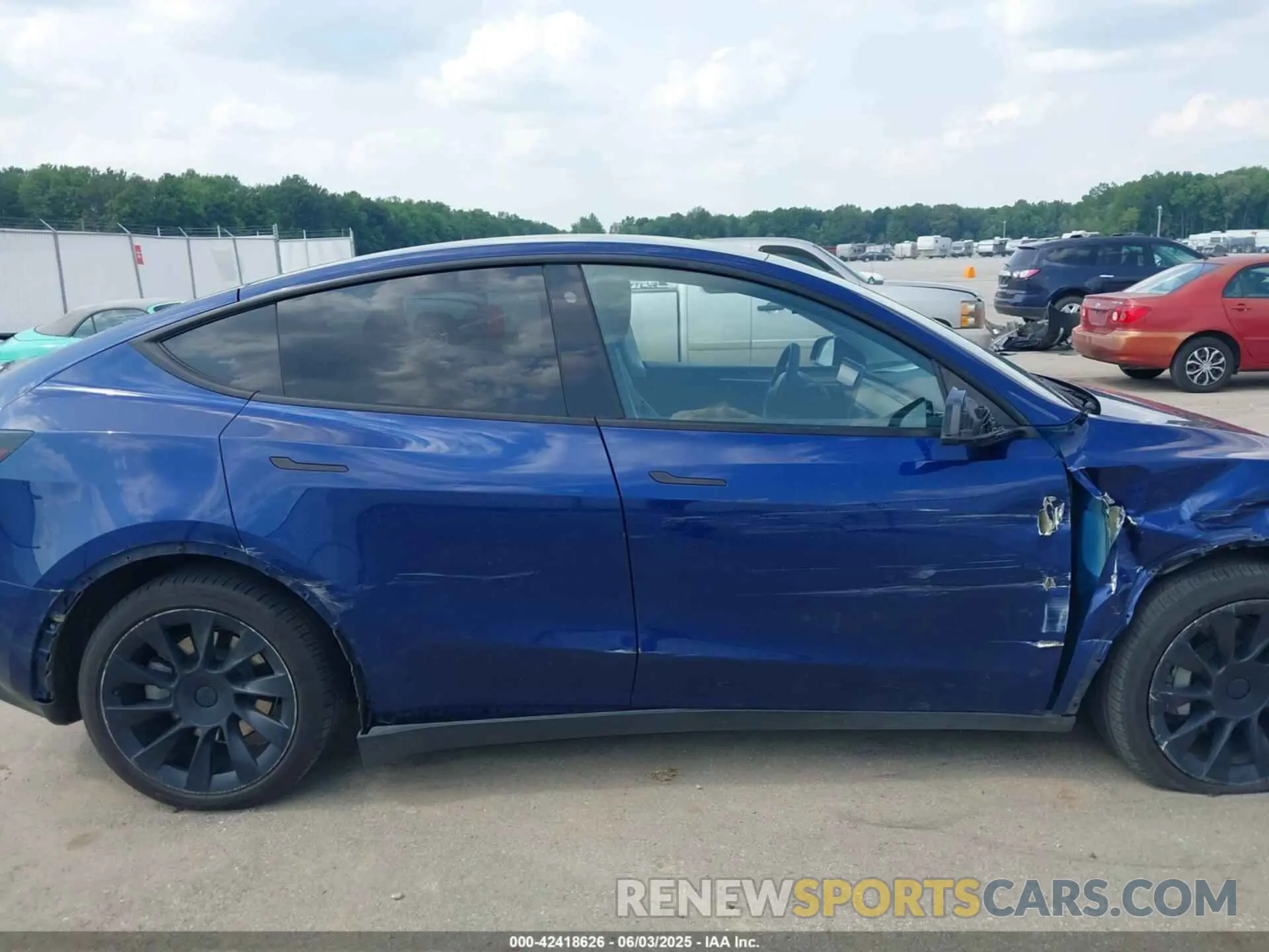 14 Photograph of a damaged car 7SAYGDEE3PA029417 TESLA MODEL Y 2023