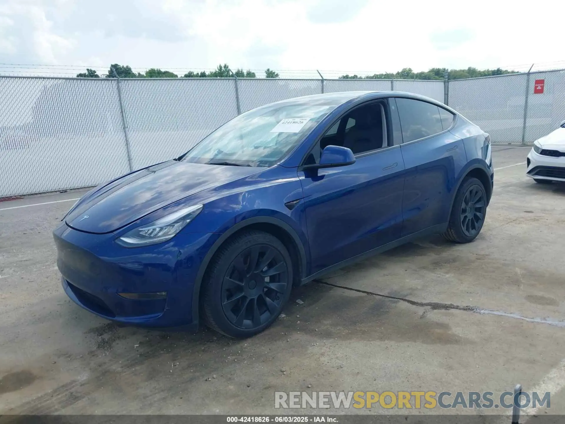 2 Photograph of a damaged car 7SAYGDEE3PA029417 TESLA MODEL Y 2023