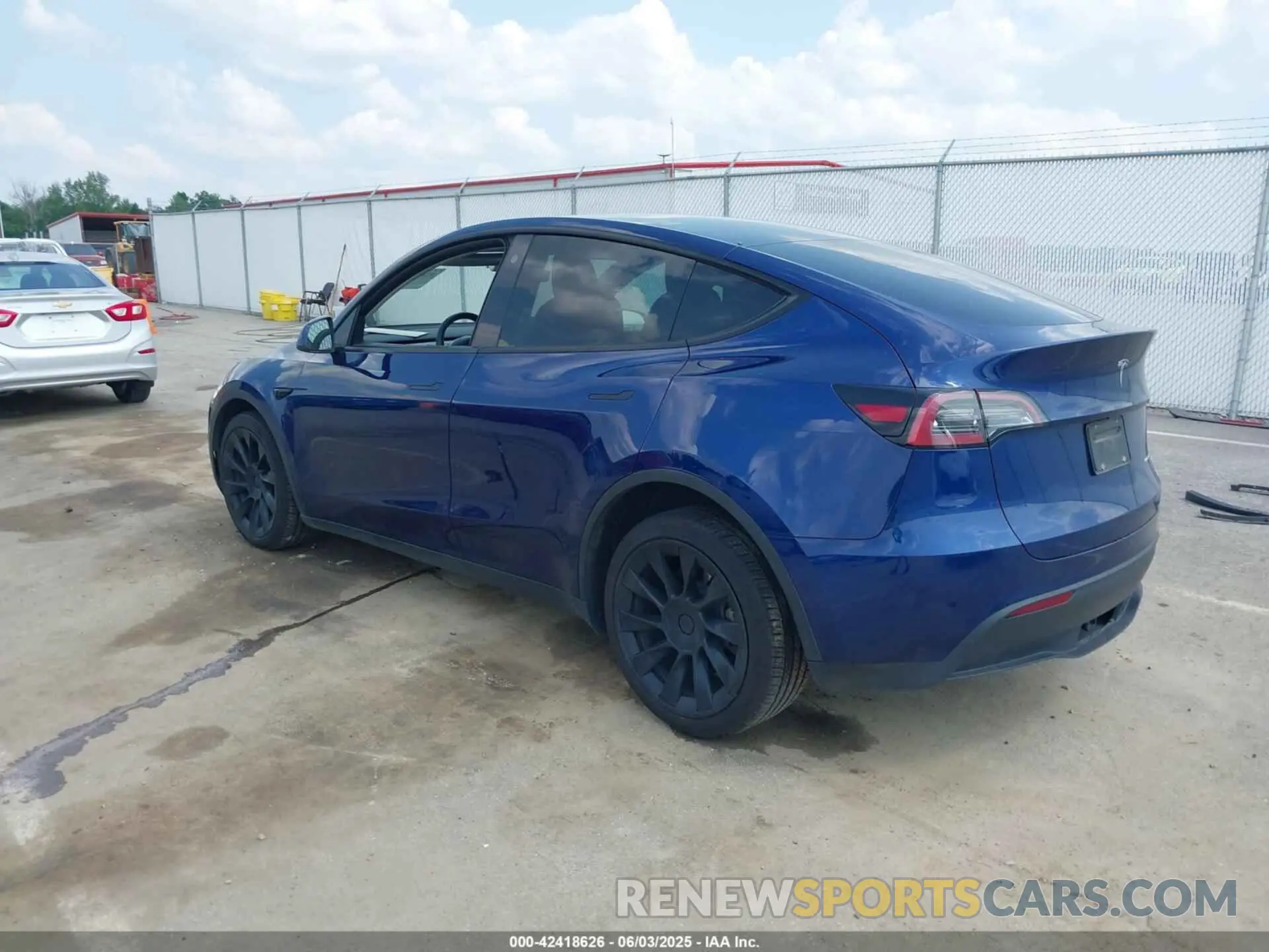 3 Photograph of a damaged car 7SAYGDEE3PA029417 TESLA MODEL Y 2023
