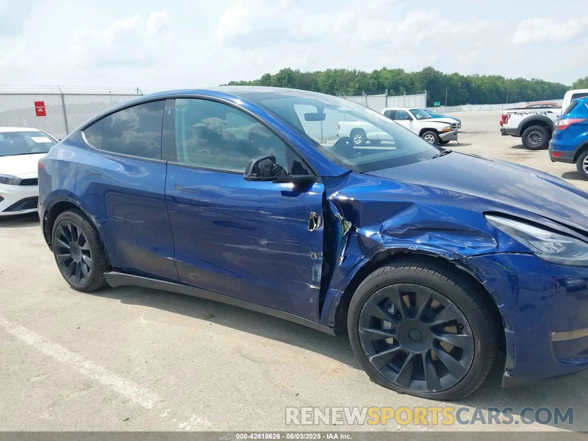 6 Photograph of a damaged car 7SAYGDEE3PA029417 TESLA MODEL Y 2023