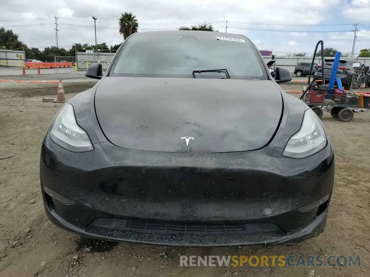 5 Photograph of a damaged car 7SAYGDEE3PA034200 TESLA MODEL Y 2023