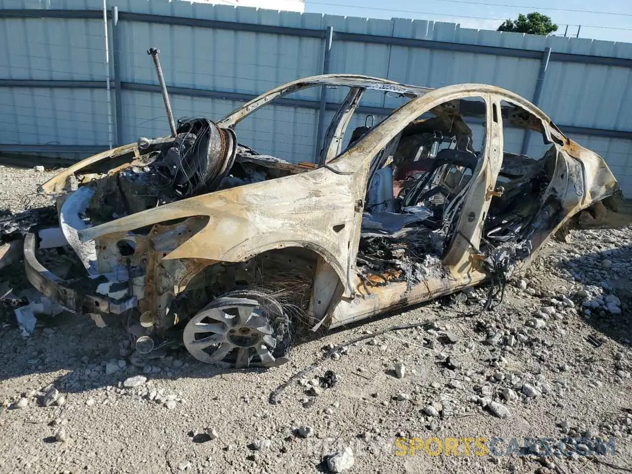 1 Photograph of a damaged car 7SAYGDEE3PA035217 TESLA MODEL Y 2023