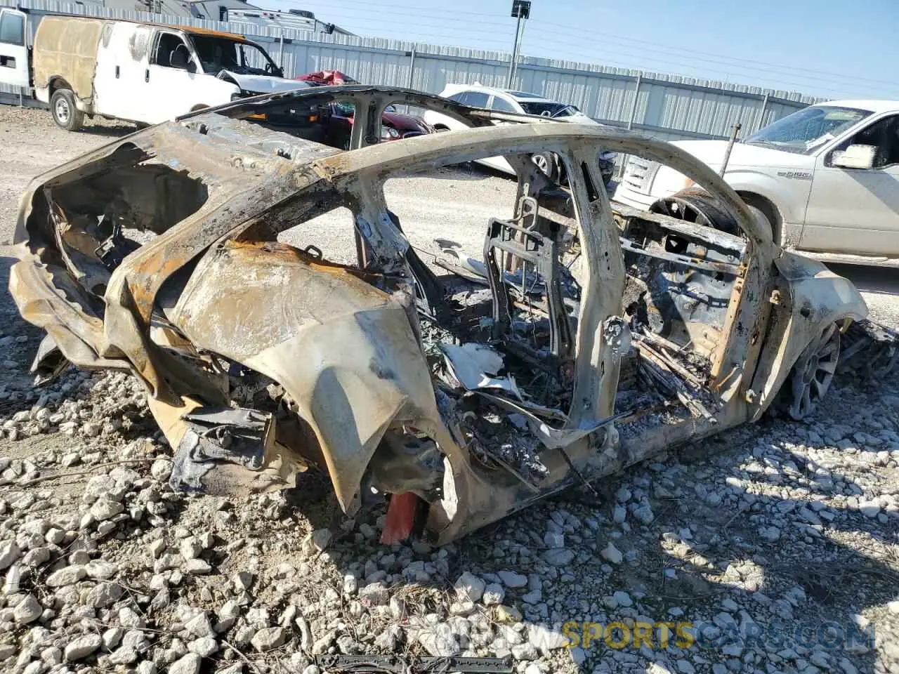 3 Photograph of a damaged car 7SAYGDEE3PA035217 TESLA MODEL Y 2023