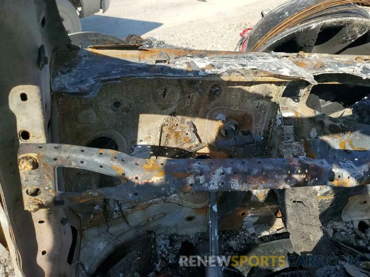 9 Photograph of a damaged car 7SAYGDEE3PA035217 TESLA MODEL Y 2023