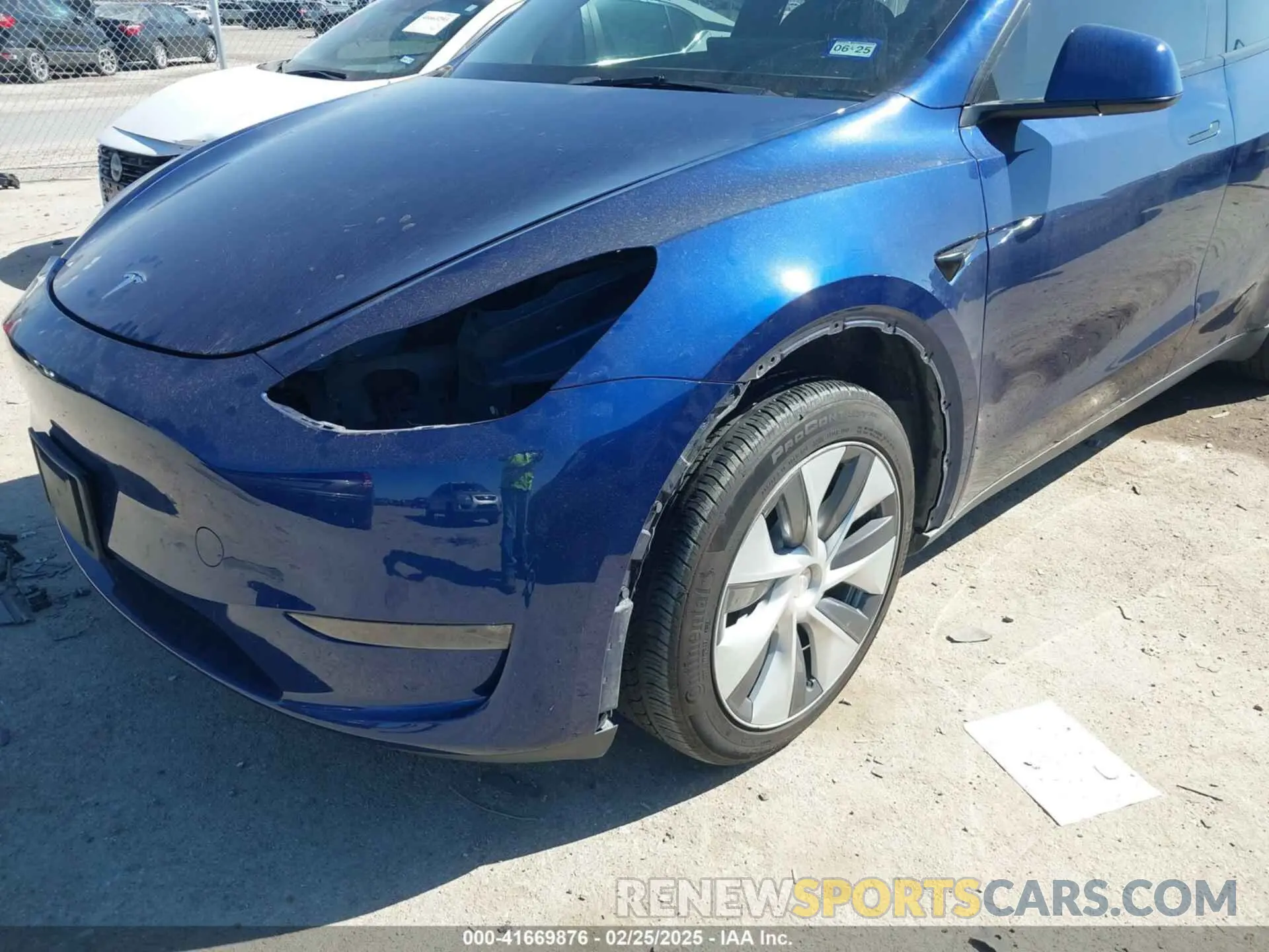 19 Photograph of a damaged car 7SAYGDEE3PA047108 TESLA MODEL Y 2023