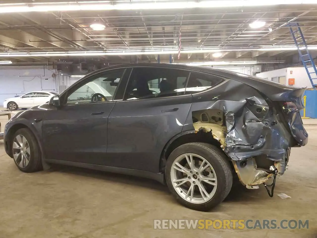 2 Photograph of a damaged car 7SAYGDEE3PA057413 TESLA MODEL Y 2023