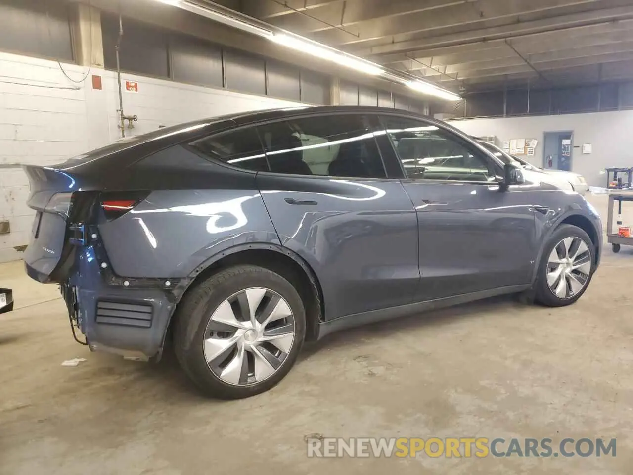 3 Photograph of a damaged car 7SAYGDEE3PA057413 TESLA MODEL Y 2023