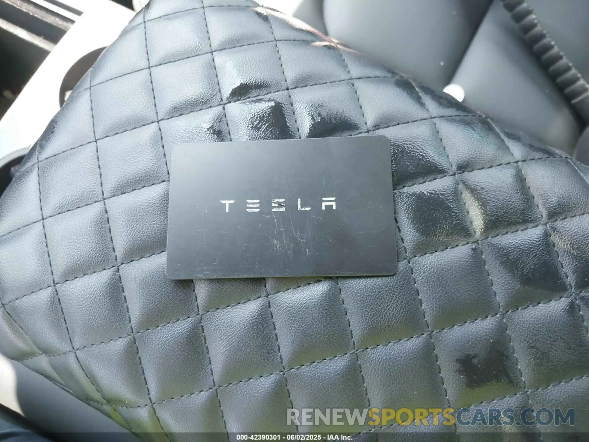11 Photograph of a damaged car 7SAYGDEE3PA067309 TESLA MODEL Y 2023