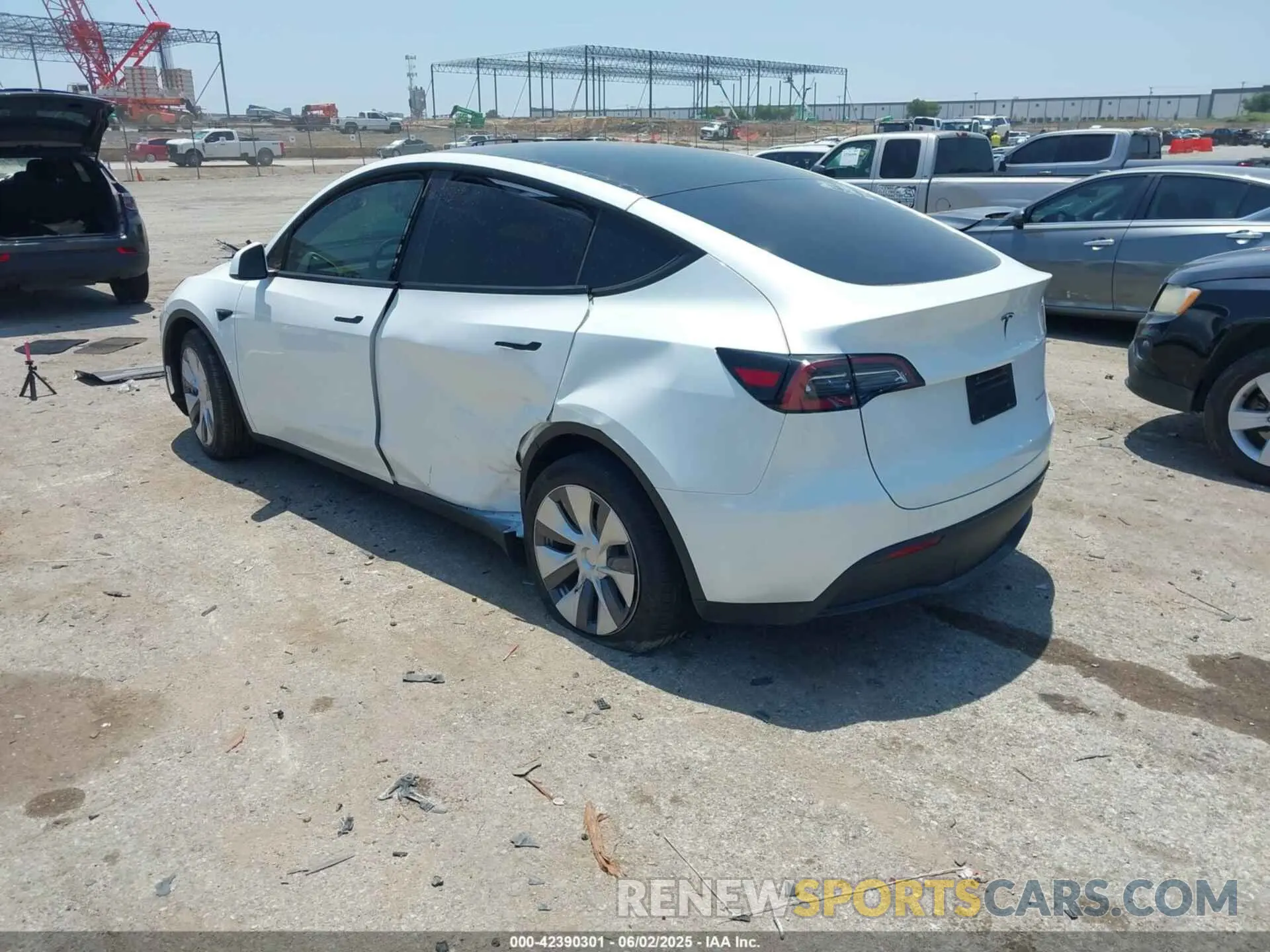 3 Photograph of a damaged car 7SAYGDEE3PA067309 TESLA MODEL Y 2023