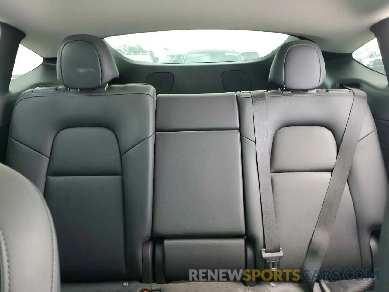 10 Photograph of a damaged car 7SAYGDEE3PA078875 TESLA MODEL Y 2023