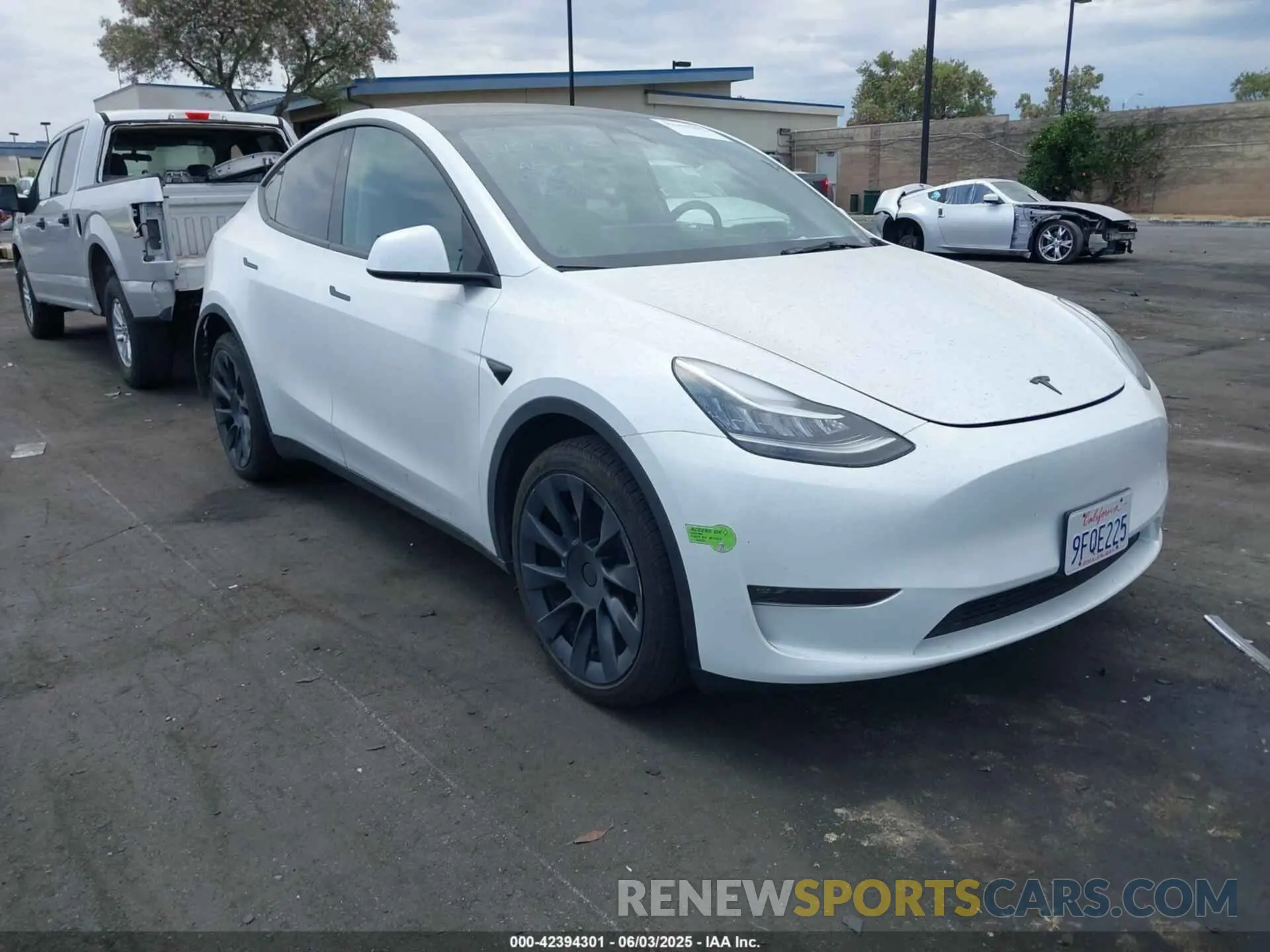 1 Photograph of a damaged car 7SAYGDEE3PA079248 TESLA MODEL Y 2023
