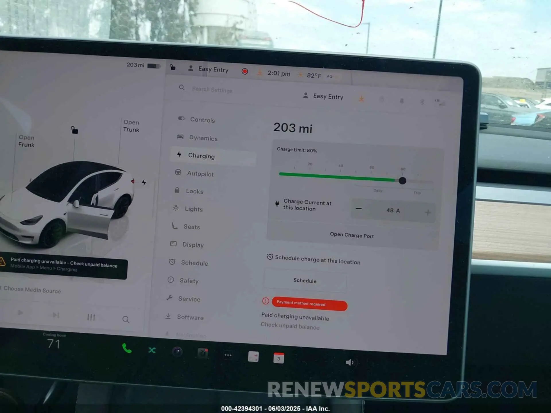 18 Photograph of a damaged car 7SAYGDEE3PA079248 TESLA MODEL Y 2023