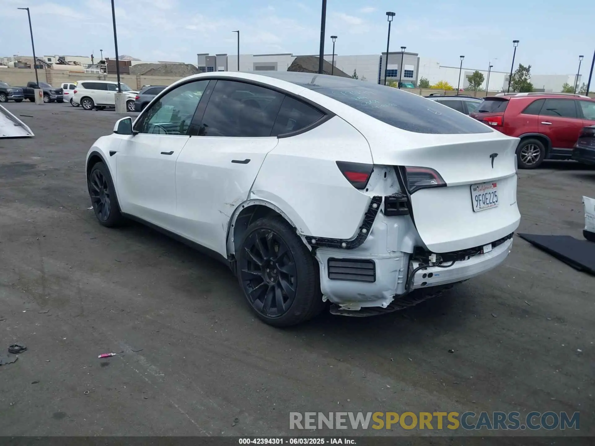 3 Photograph of a damaged car 7SAYGDEE3PA079248 TESLA MODEL Y 2023