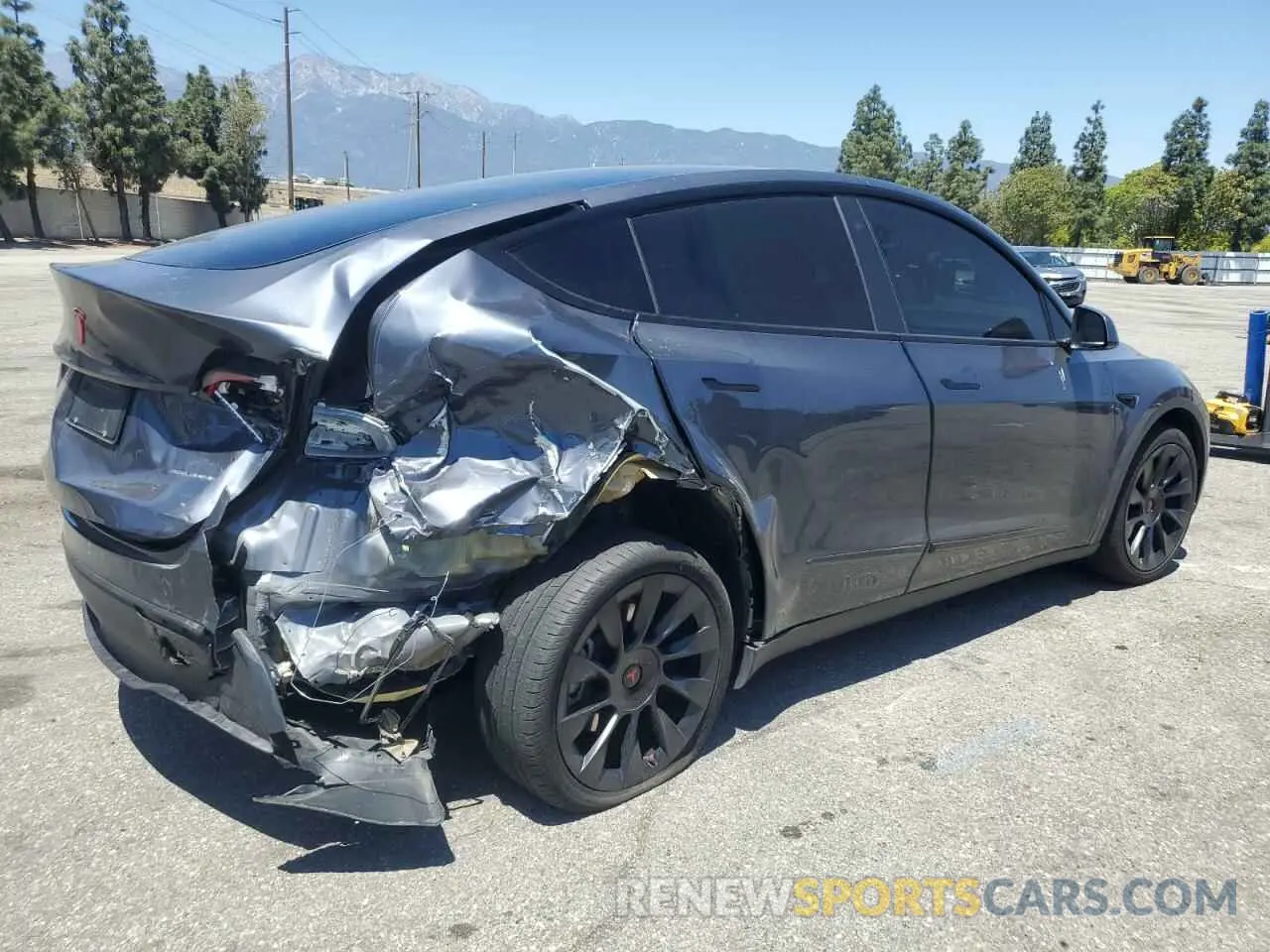 3 Photograph of a damaged car 7SAYGDEE3PA104567 TESLA MODEL Y 2023