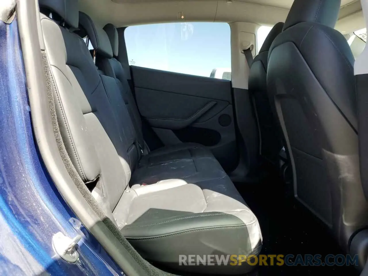 11 Photograph of a damaged car 7SAYGDEE3PA106609 TESLA MODEL Y 2023
