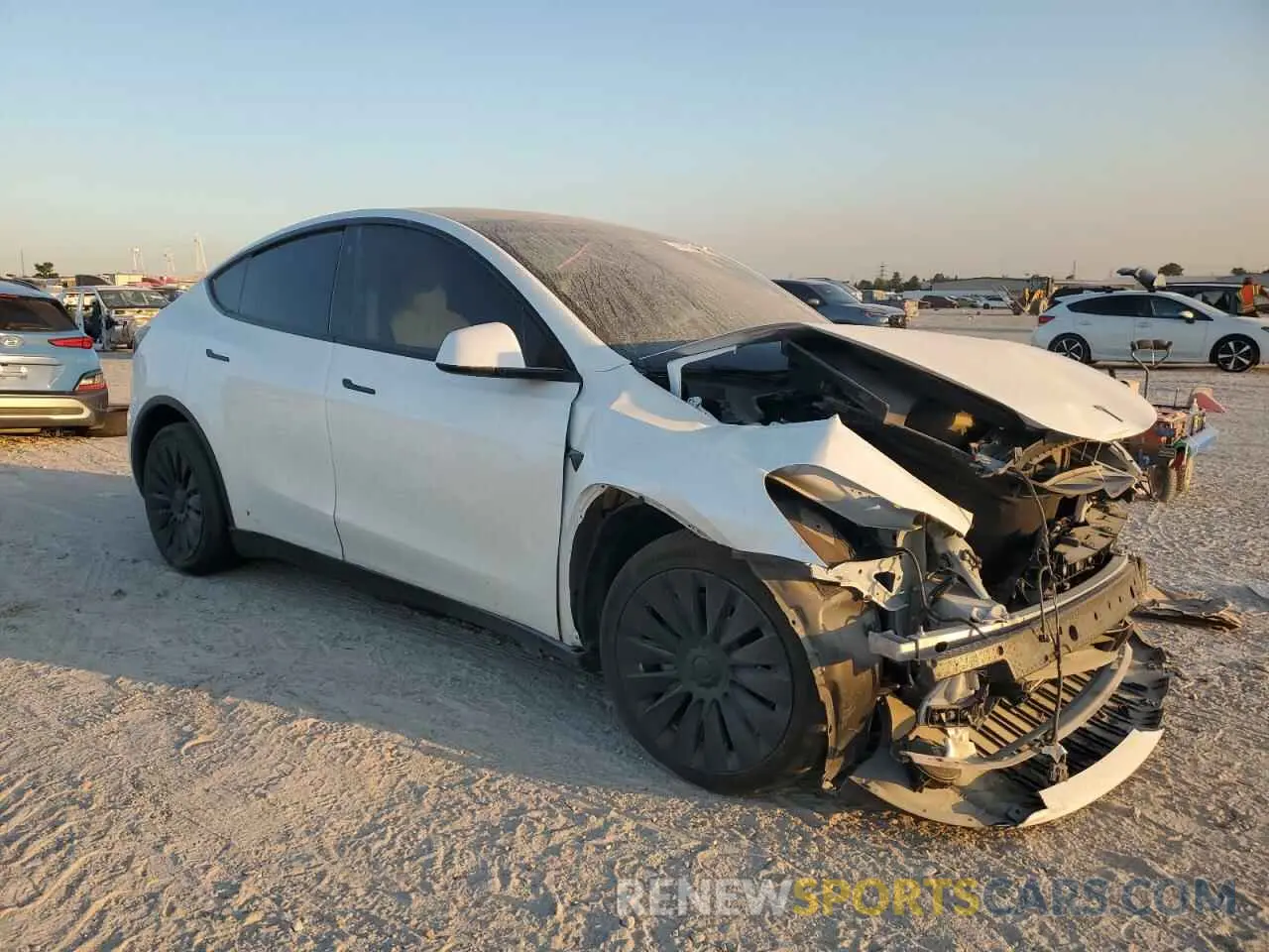 4 Photograph of a damaged car 7SAYGDEE3PA118307 TESLA MODEL Y 2023