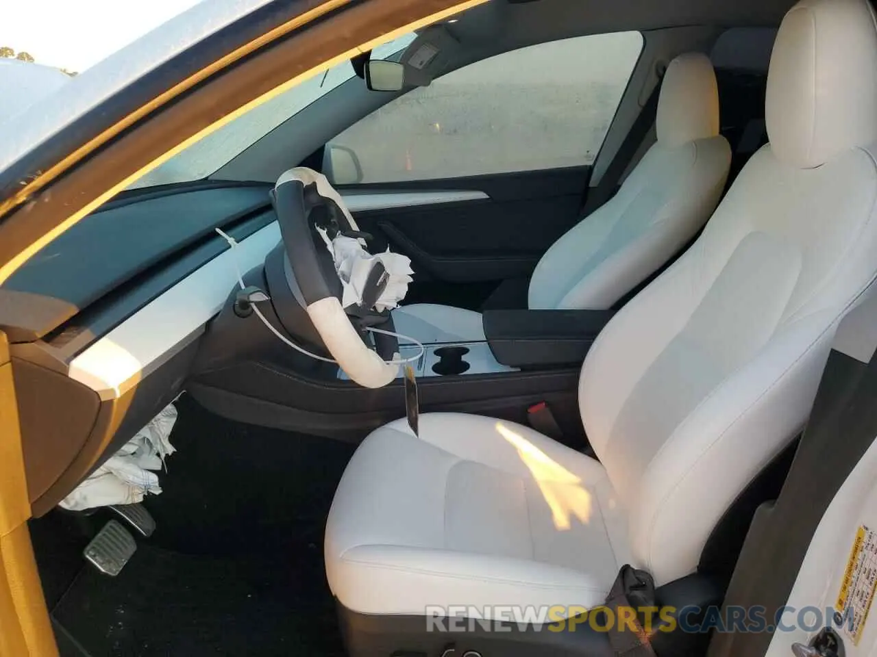7 Photograph of a damaged car 7SAYGDEE3PA118307 TESLA MODEL Y 2023