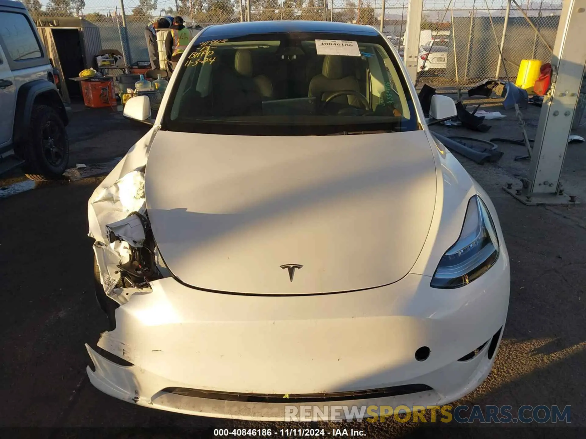 13 Photograph of a damaged car 7SAYGDEE3PA124530 TESLA MODEL Y 2023