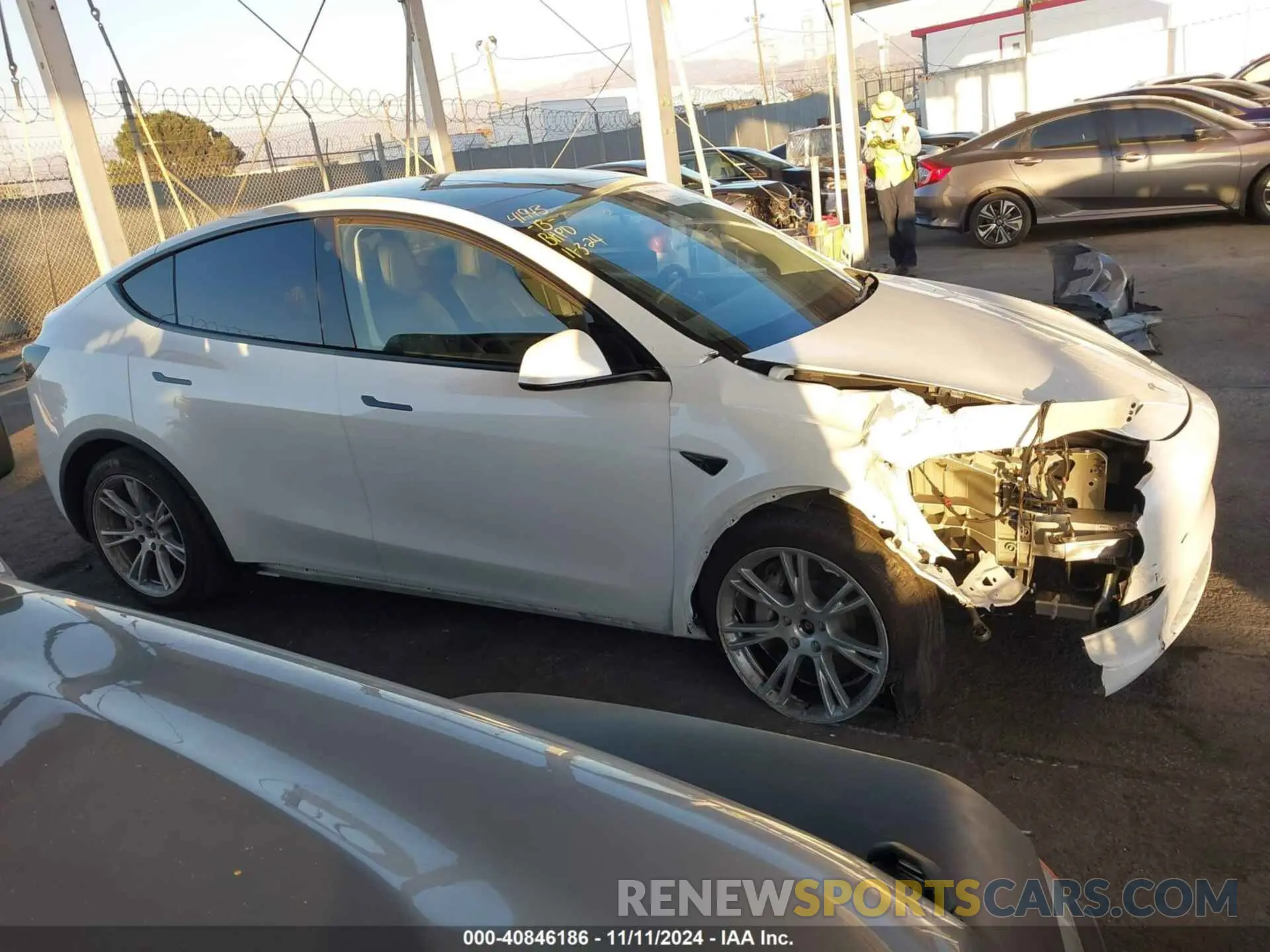 14 Photograph of a damaged car 7SAYGDEE3PA124530 TESLA MODEL Y 2023