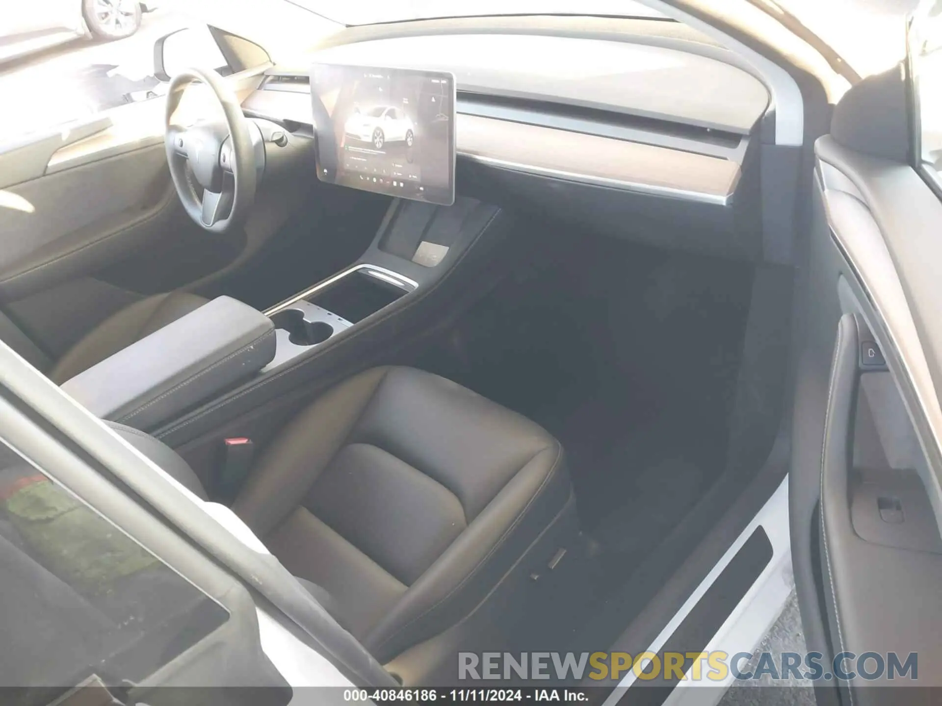 5 Photograph of a damaged car 7SAYGDEE3PA124530 TESLA MODEL Y 2023