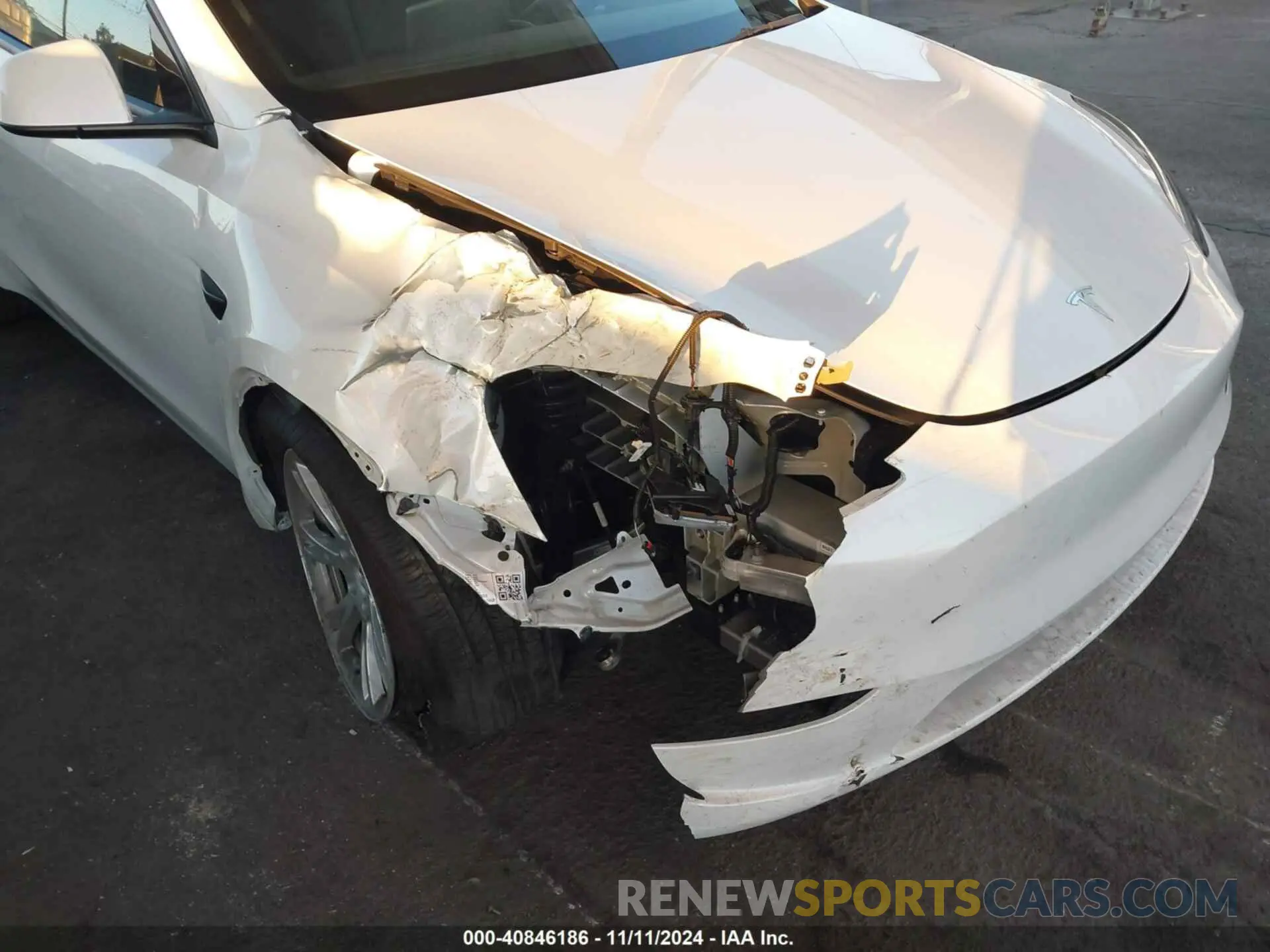 6 Photograph of a damaged car 7SAYGDEE3PA124530 TESLA MODEL Y 2023