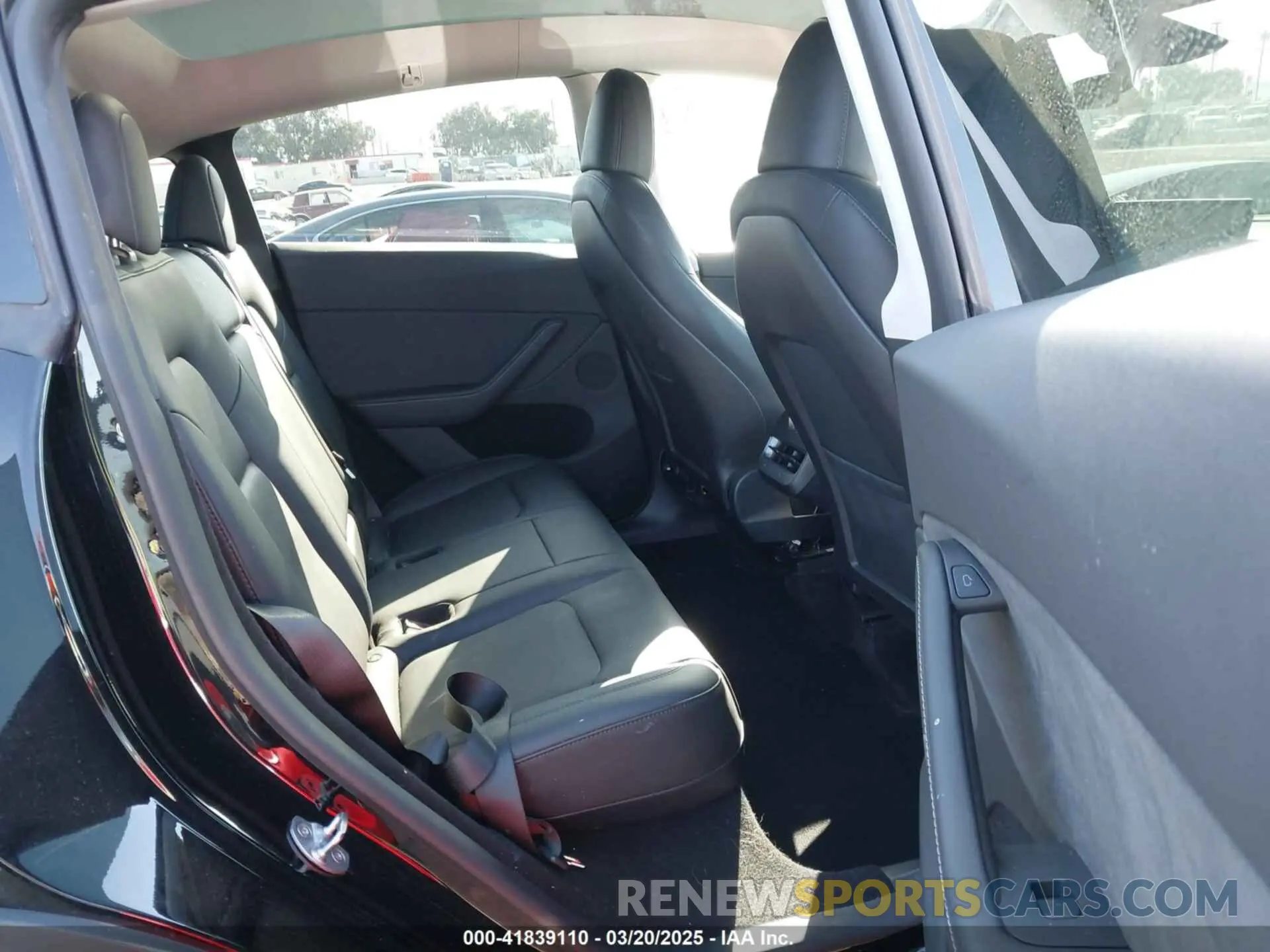 8 Photograph of a damaged car 7SAYGDEE3PA131056 TESLA MODEL Y 2023