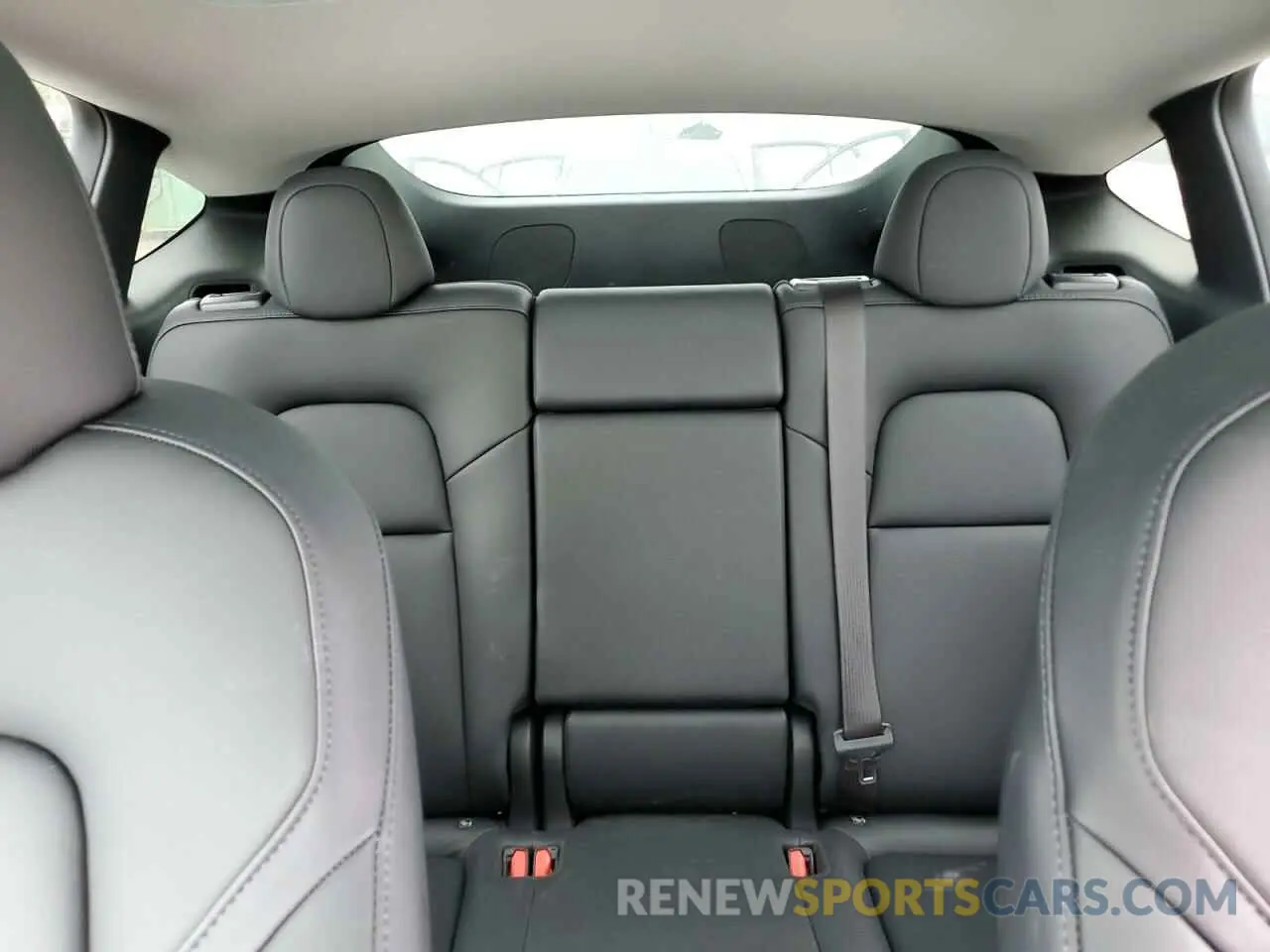10 Photograph of a damaged car 7SAYGDEE3PA151887 TESLA MODEL Y 2023