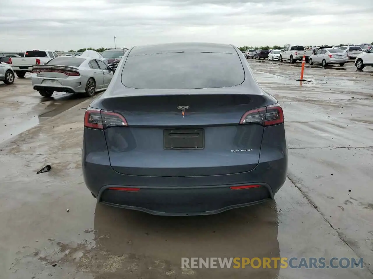 6 Photograph of a damaged car 7SAYGDEE3PA151887 TESLA MODEL Y 2023