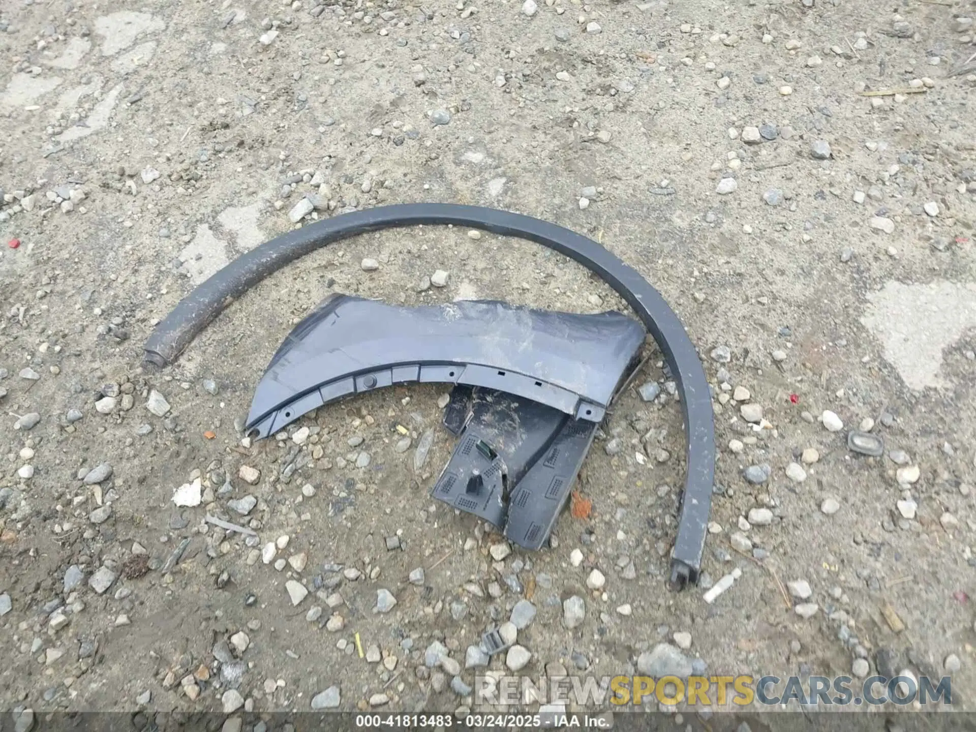 12 Photograph of a damaged car 7SAYGDEE3PA177437 TESLA MODEL Y 2023