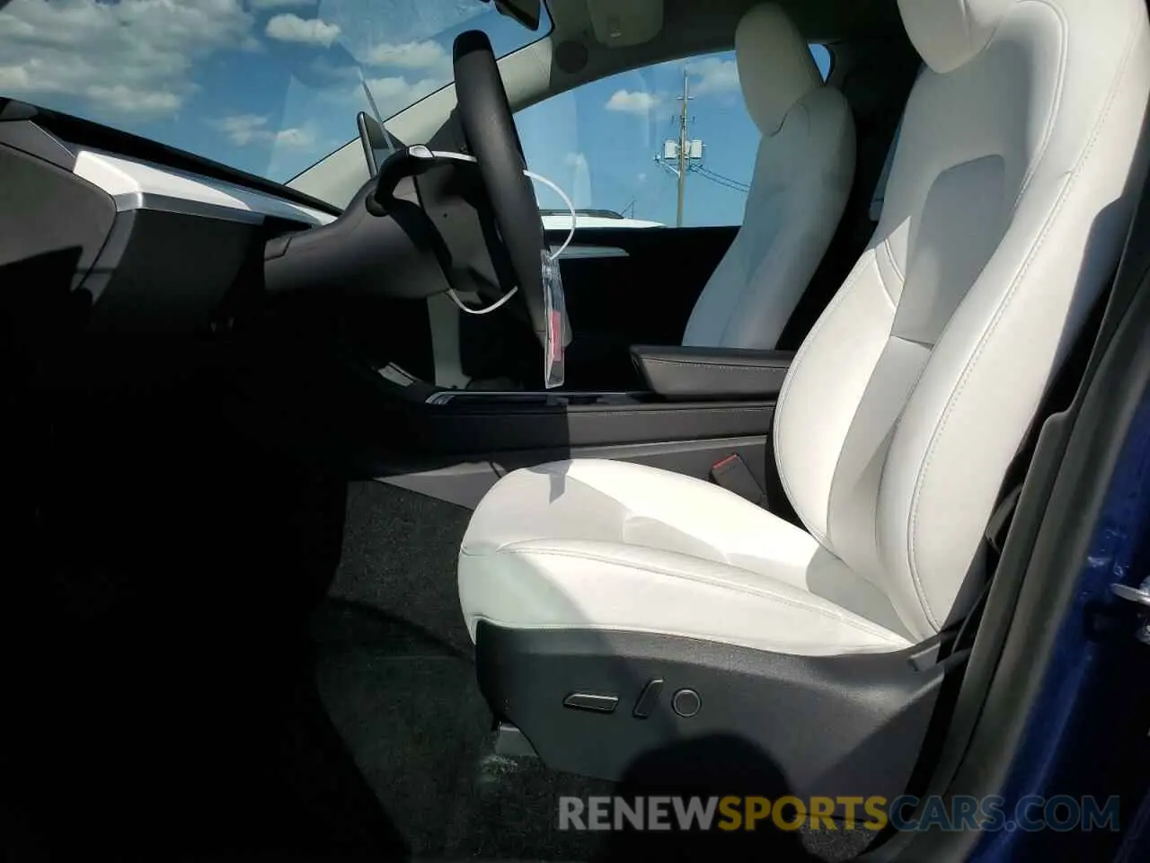 7 Photograph of a damaged car 7SAYGDEE3PA178832 TESLA MODEL Y 2023