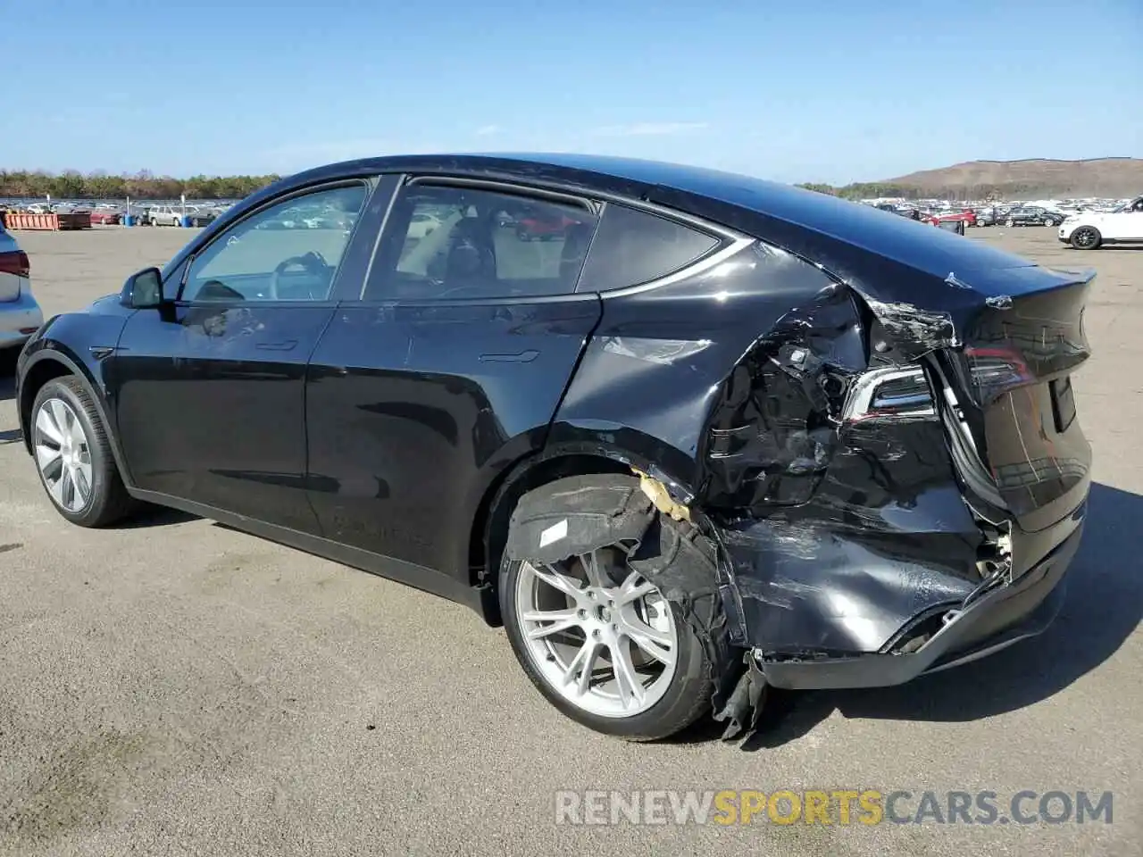 2 Photograph of a damaged car 7SAYGDEE3PA197087 TESLA MODEL Y 2023