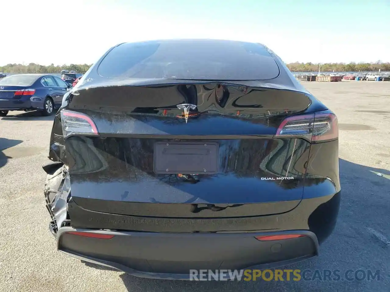 6 Photograph of a damaged car 7SAYGDEE3PA197087 TESLA MODEL Y 2023