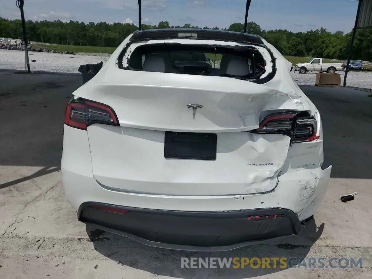 6 Photograph of a damaged car 7SAYGDEE3PA197896 TESLA MODEL Y 2023