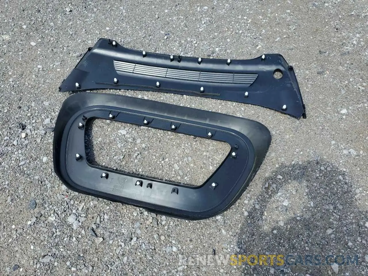 12 Photograph of a damaged car 7SAYGDEE3PA198305 TESLA MODEL Y 2023